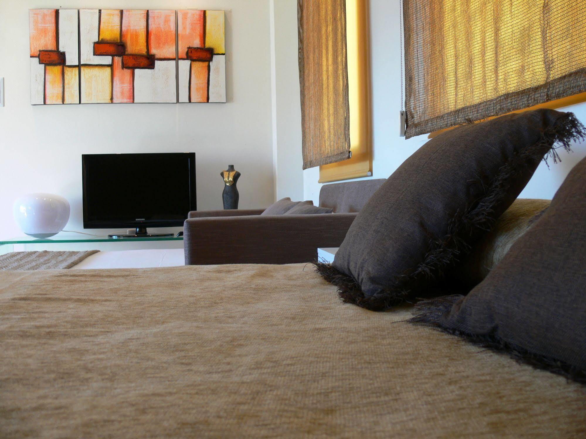 Sky Touristic Attic Apartment Valencia Bagian luar foto