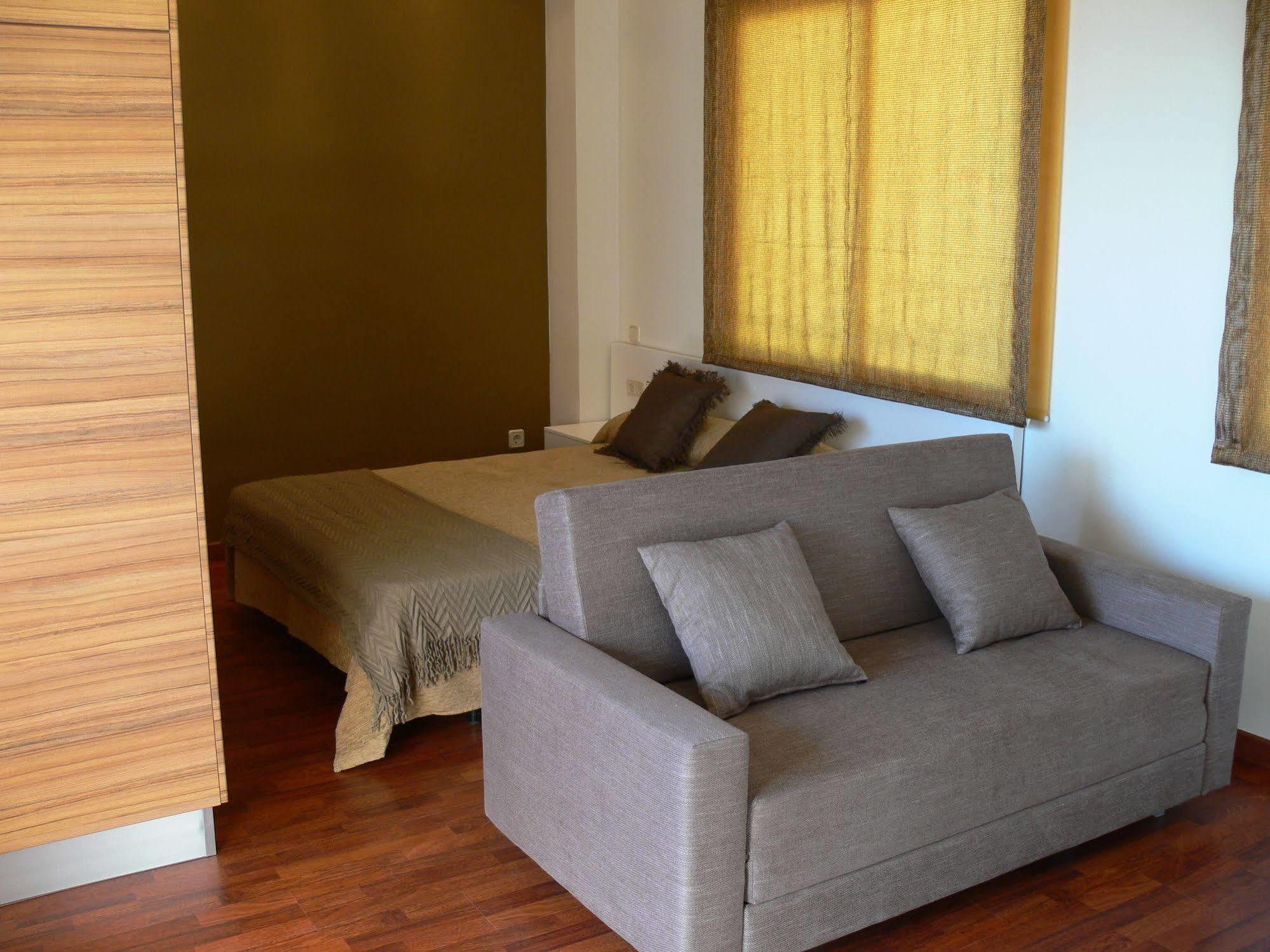 Sky Touristic Attic Apartment Valencia Bagian luar foto