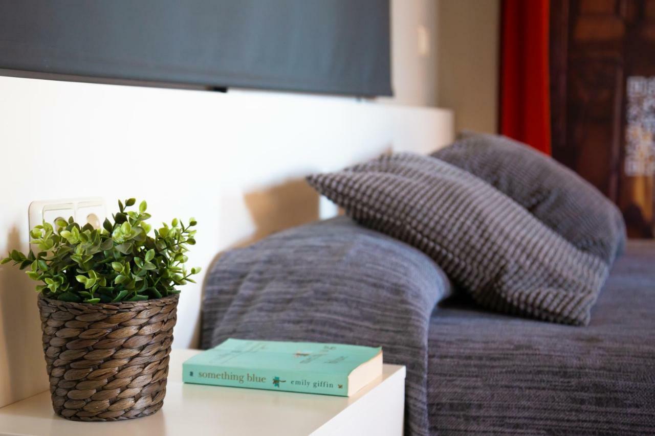 Sky Touristic Attic Apartment Valencia Bagian luar foto