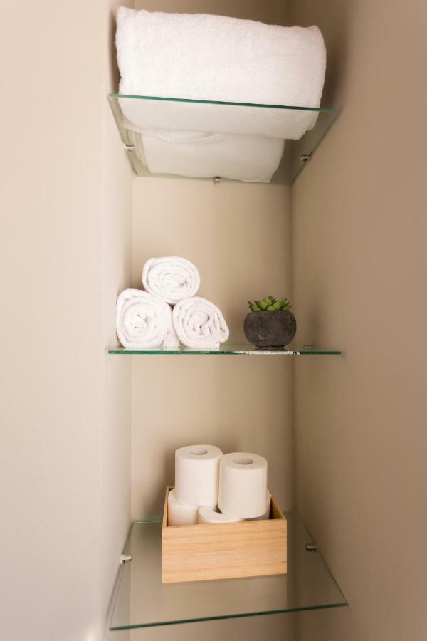 Sky Touristic Attic Apartment Valencia Bagian luar foto