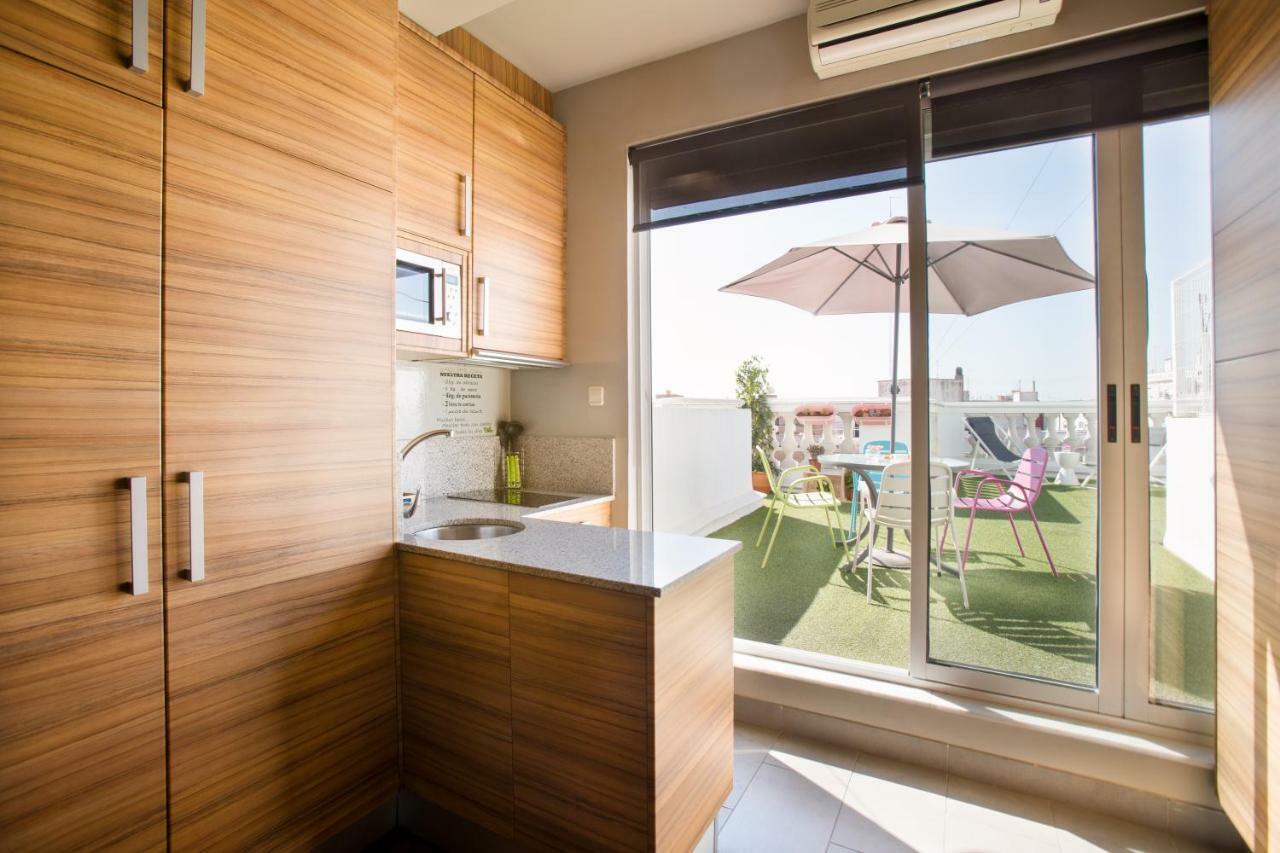 Sky Touristic Attic Apartment Valencia Bagian luar foto