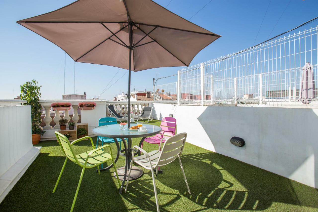 Sky Touristic Attic Apartment Valencia Bagian luar foto