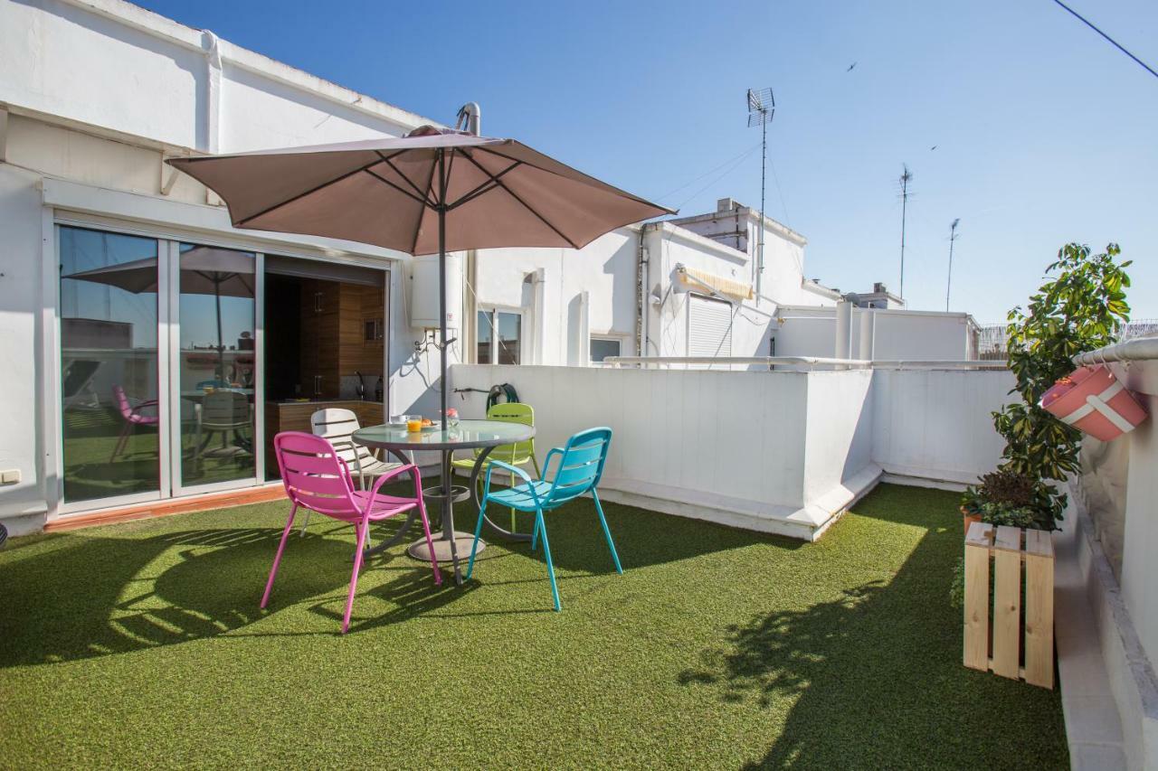 Sky Touristic Attic Apartment Valencia Bagian luar foto